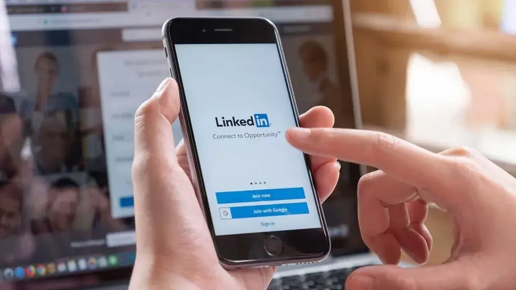 Business professionals connecting and building relationships through LinkedIn for commercial insurance lead generation.