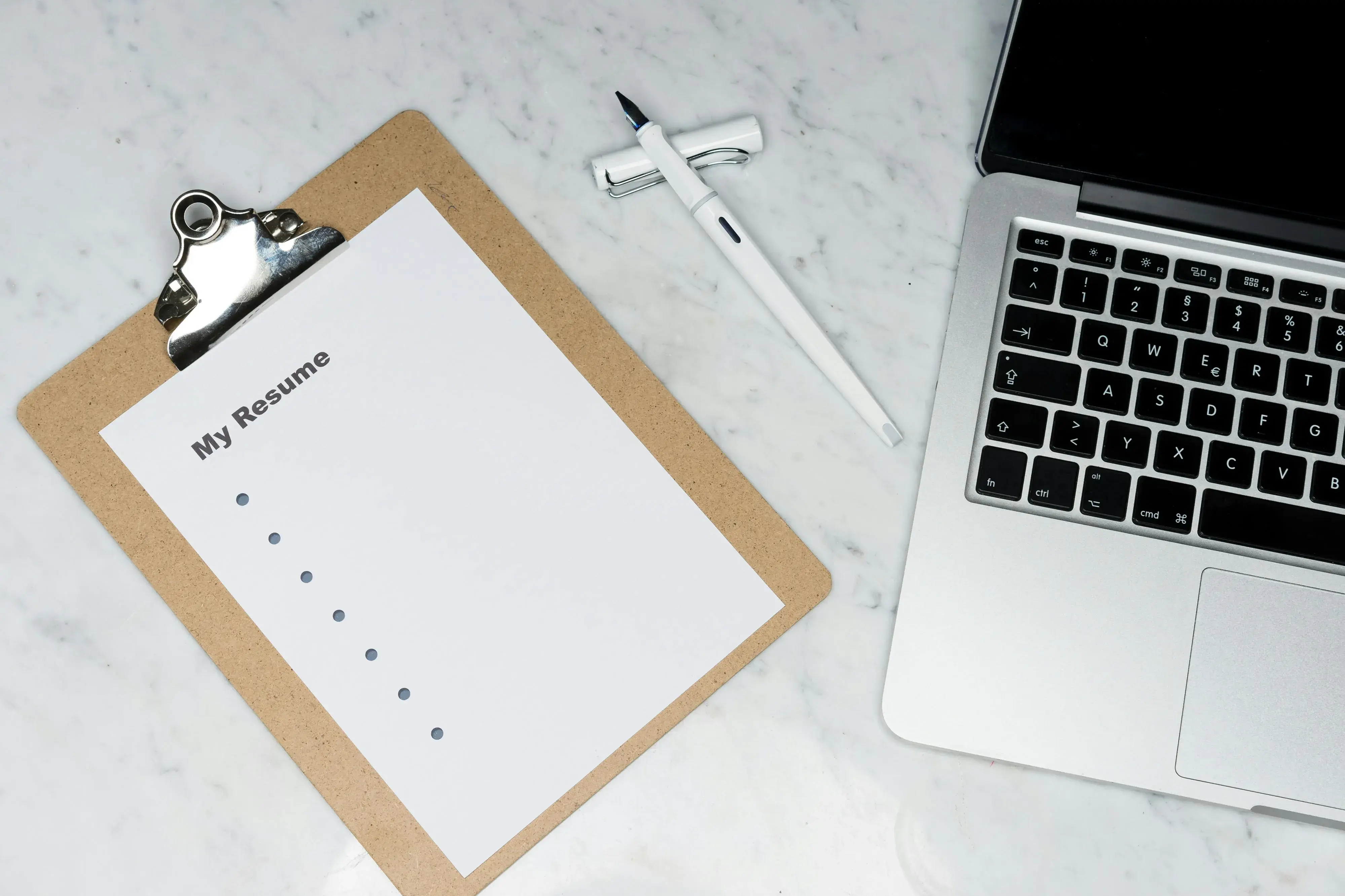 What to Look for When Hiring an SDR for Your Insurance Agency